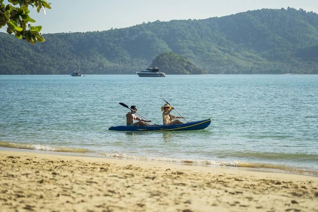Villa Nirvana - Beachfront Tropical Chic 4Br Haven In Cape Panwa, Phuket Ban Ao Makham Exterior photo